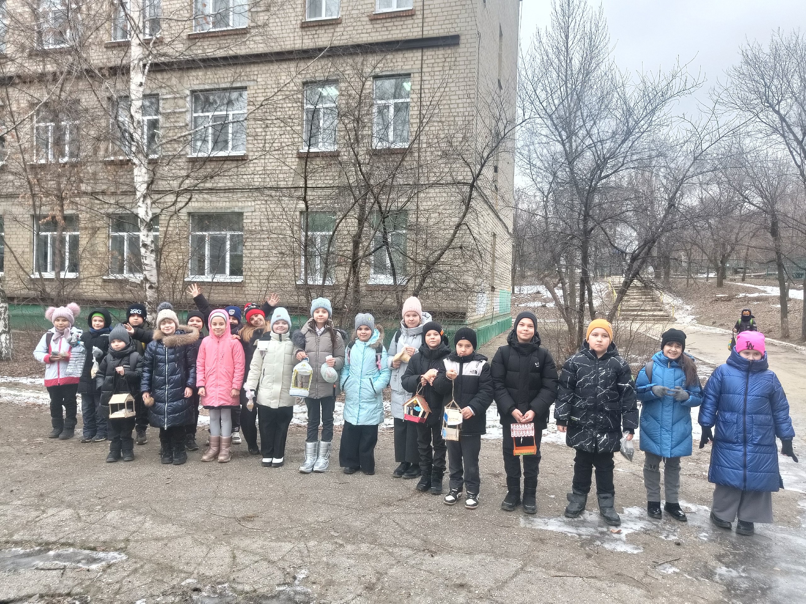 Покормите птиц зимой!.